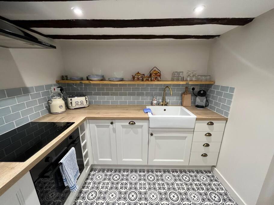 Godmanchester Historic Cambridgeshire Cottage מראה חיצוני תמונה